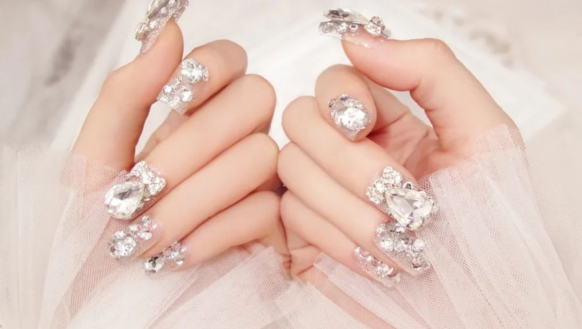 Diamond Nails Design
