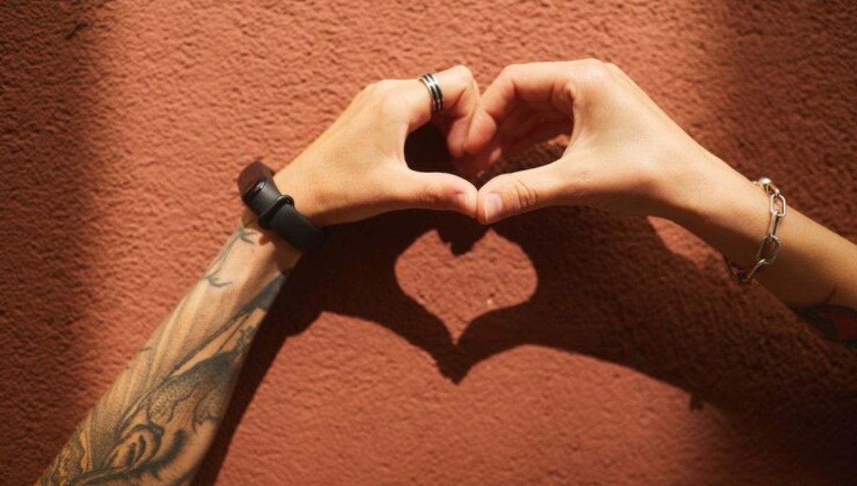 Heart Finger Tattoos