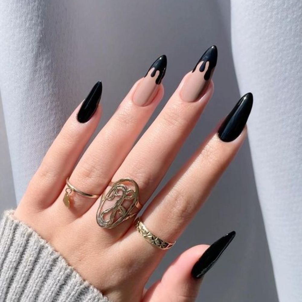 Black Acrylic Nail Designs for Women for a Chic Look