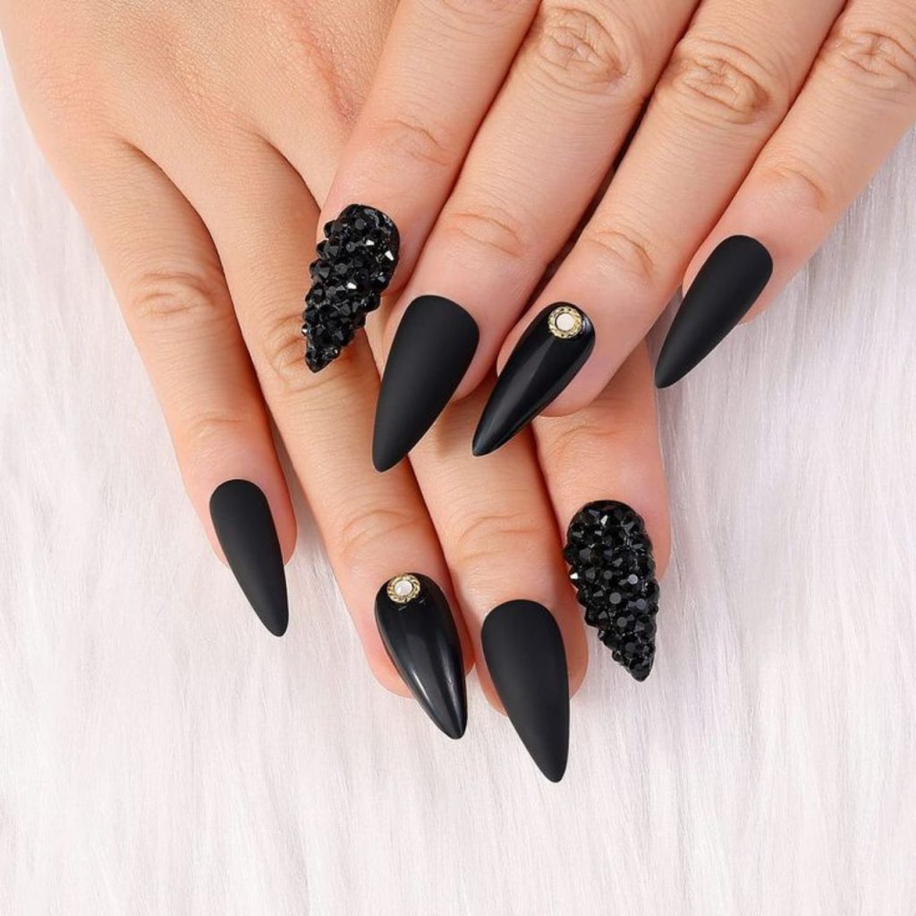 Rhinestons Black Nail Designs for Dazzling look