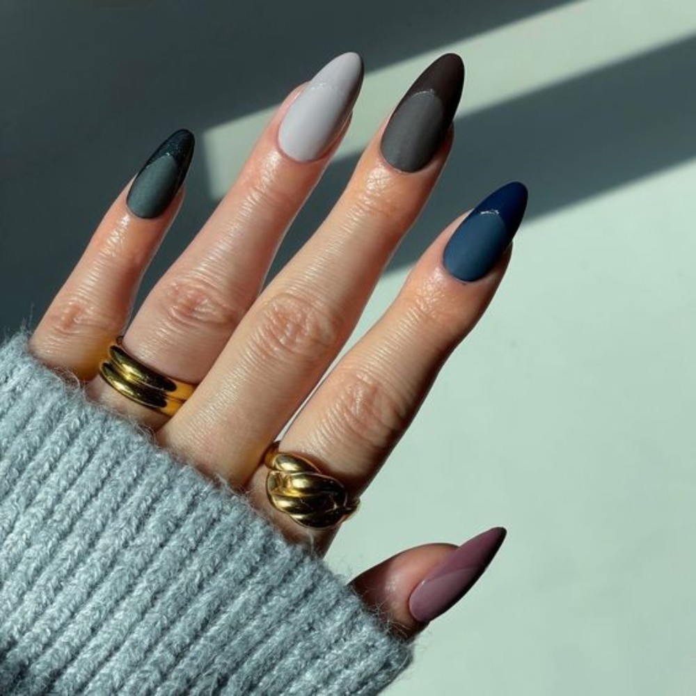 Black Winter Nail Designs For Graceful Look