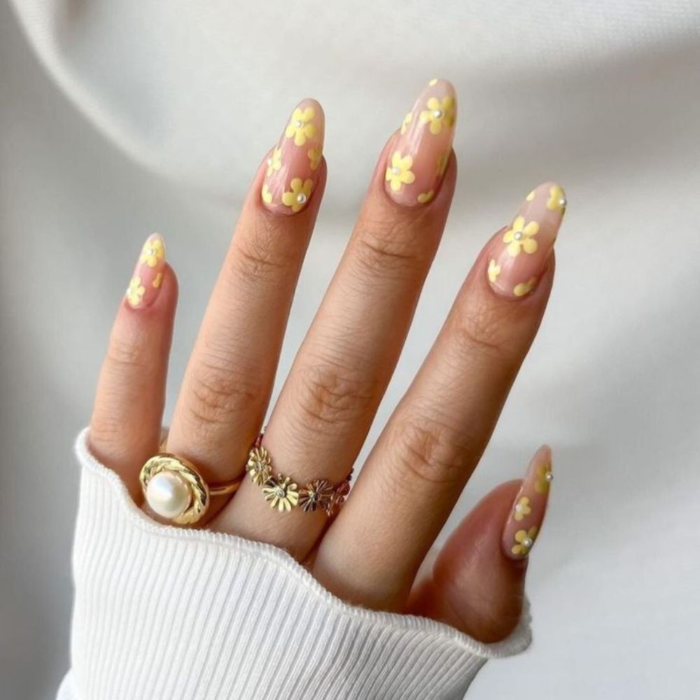 Classy Sunflower Nail Designs for Stylish Look 2024