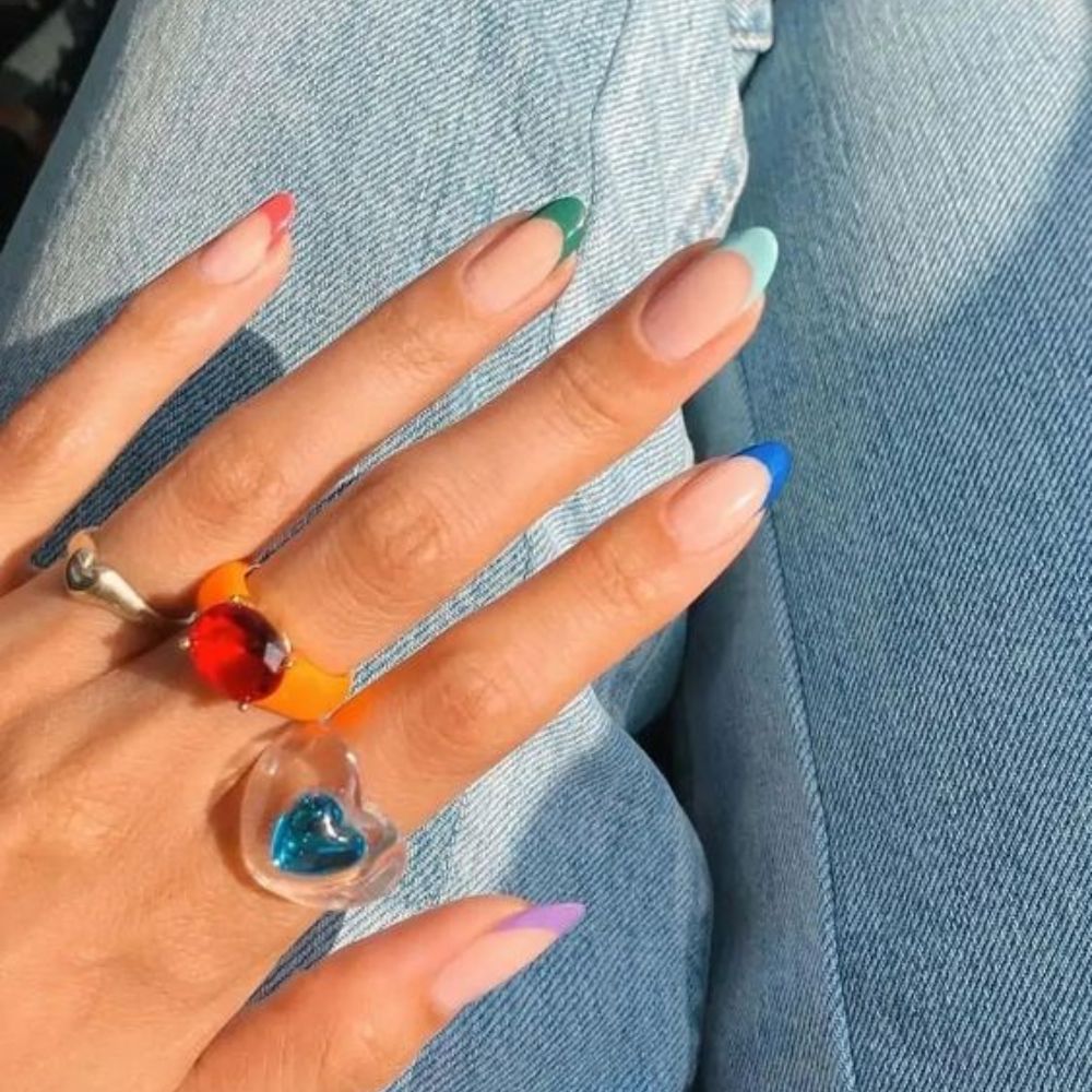 Coloured Acrylic Nail Designs for Women for a Chic Look