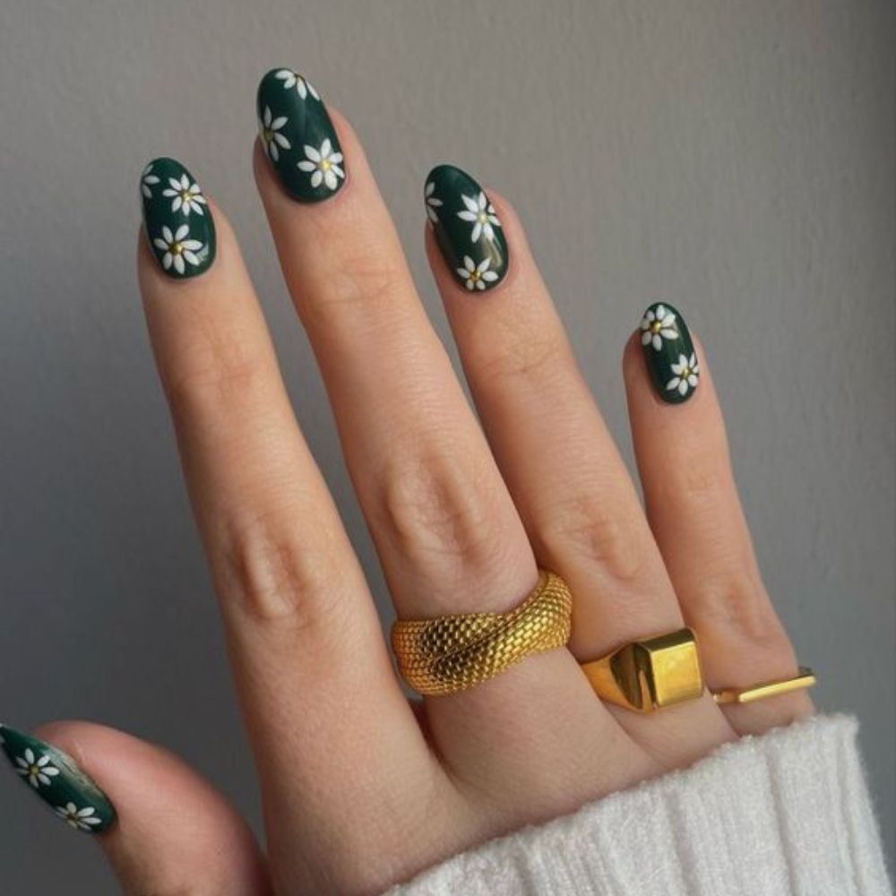 Cute Sunflower Nail Designs for Stylish Look 2024