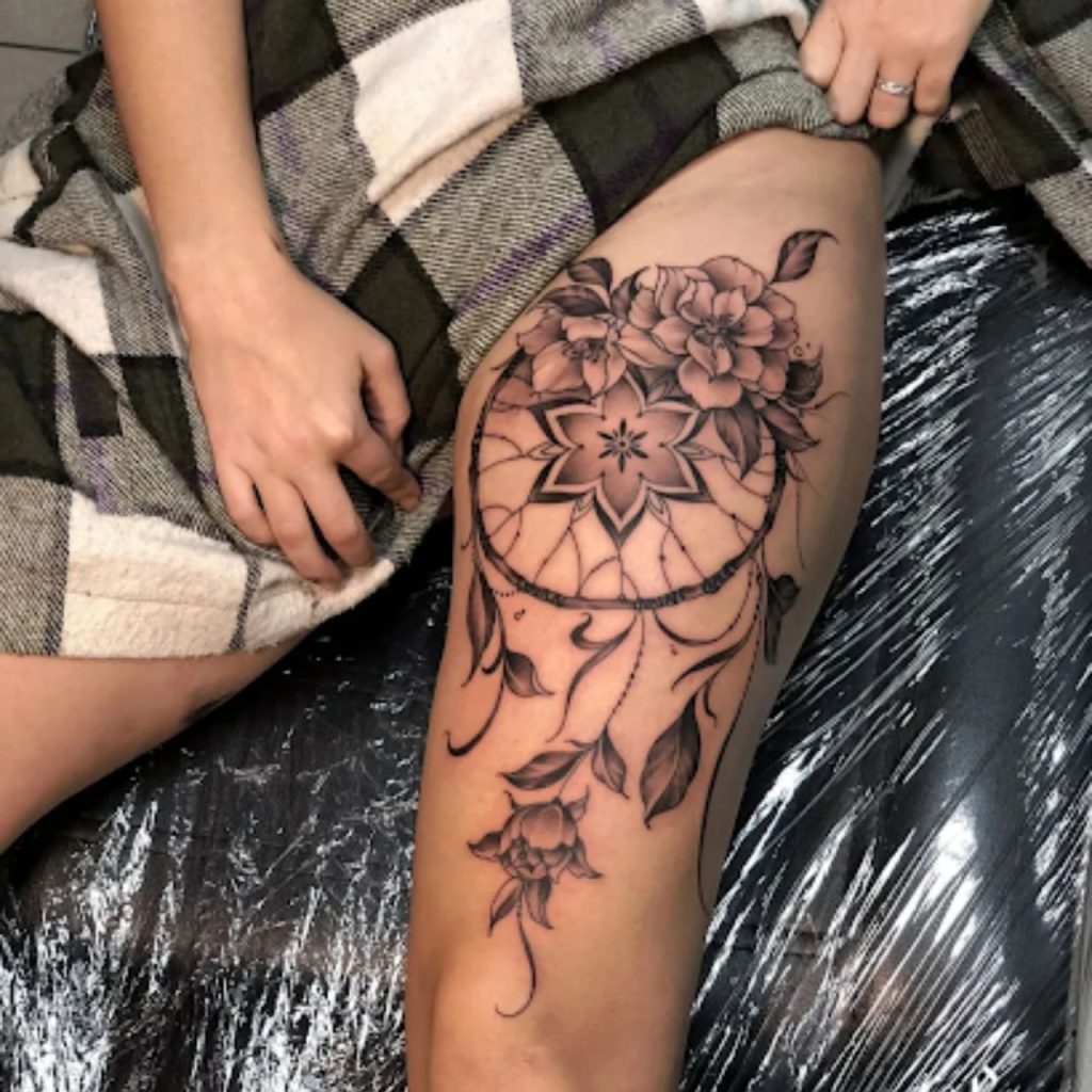 Floral Thigh Tattoos for women for bold look