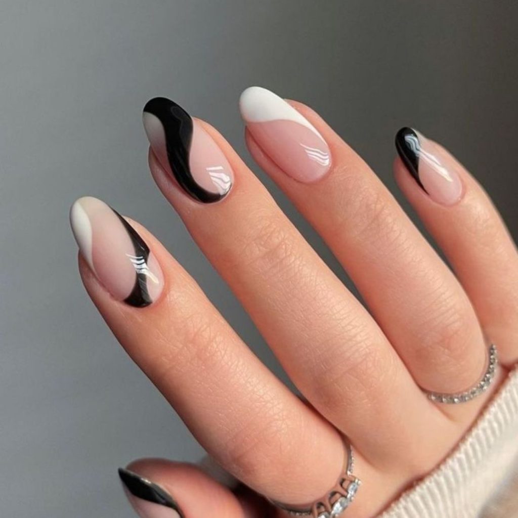 Gel Classy Short Nail Designs For Dazzling Look