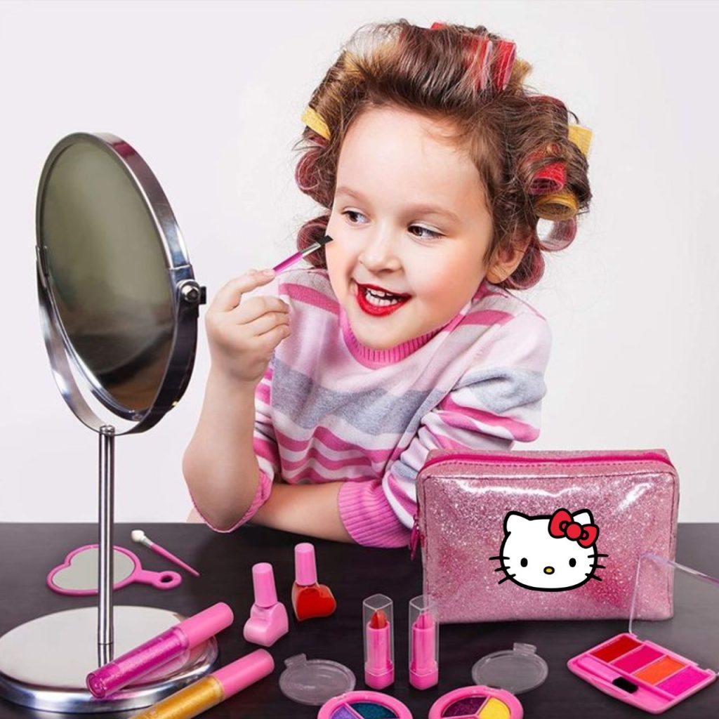 Hello Kitty Kids Makeup Kit for Creative Makeup Look