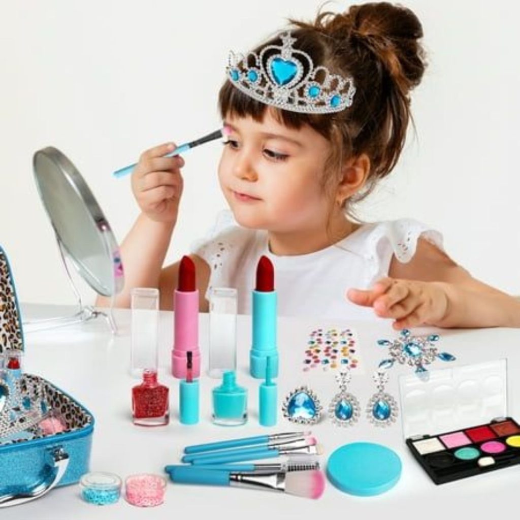 Frozen Kids Makeup kit for Creative Makeup Look