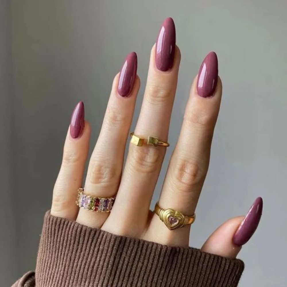 Plum Winter Nail Designs For Graceful Look
