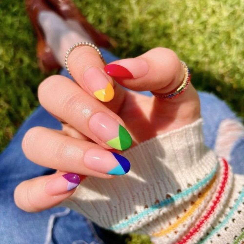 Rainbow Acrylic Nail Designs for Women for a Chic Look