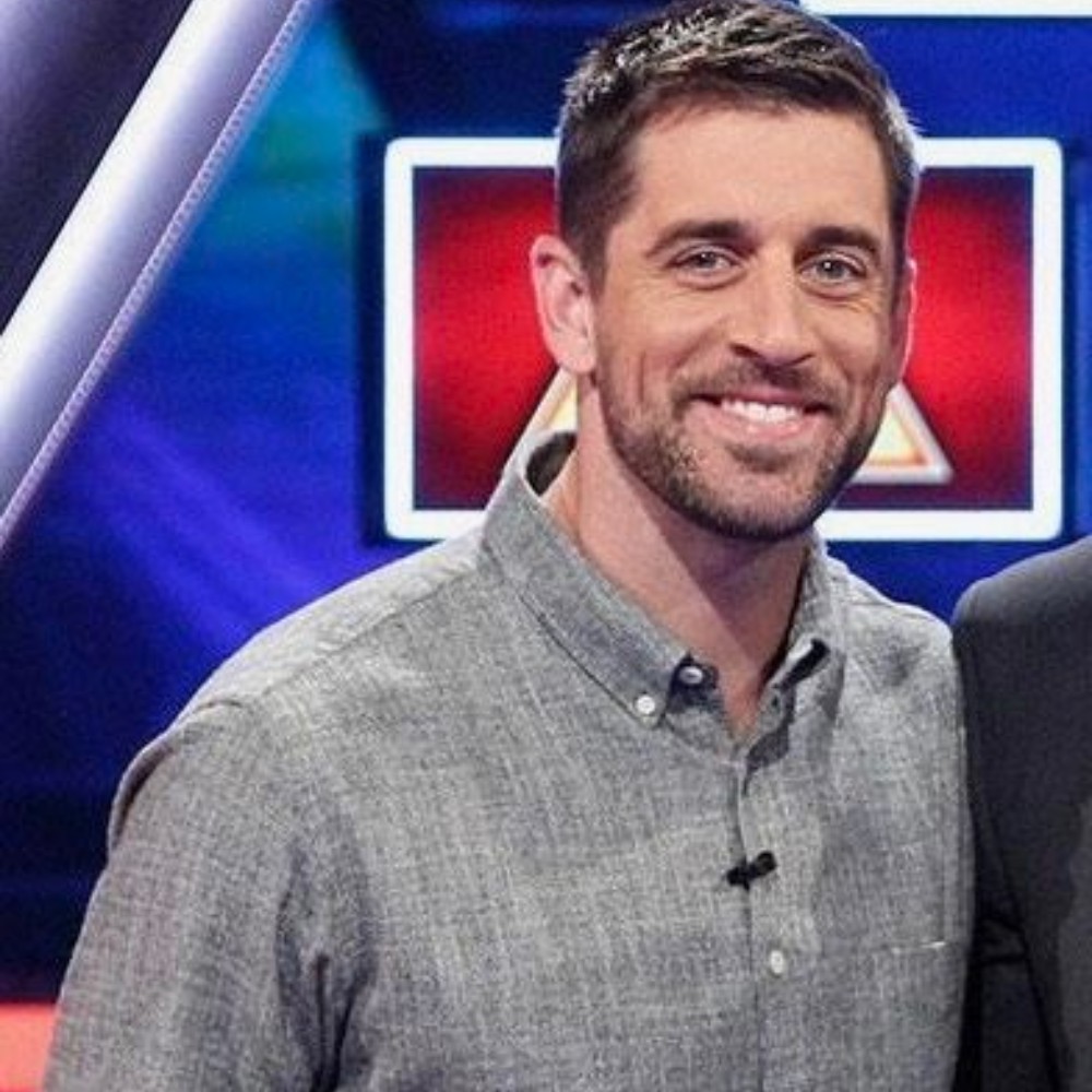 Aaron Rodgers’ Side Part Combover Hairstyle