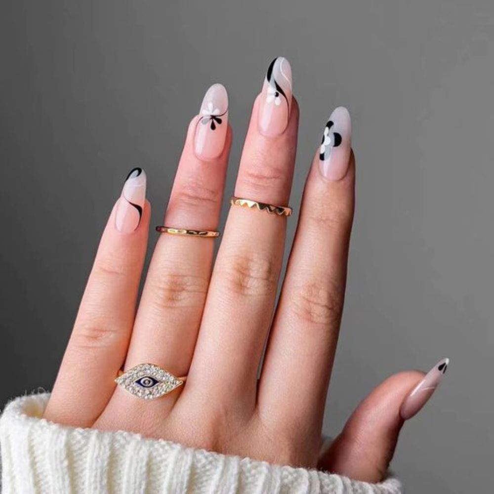 Silver And Black Coffin Nails For Elegant Look