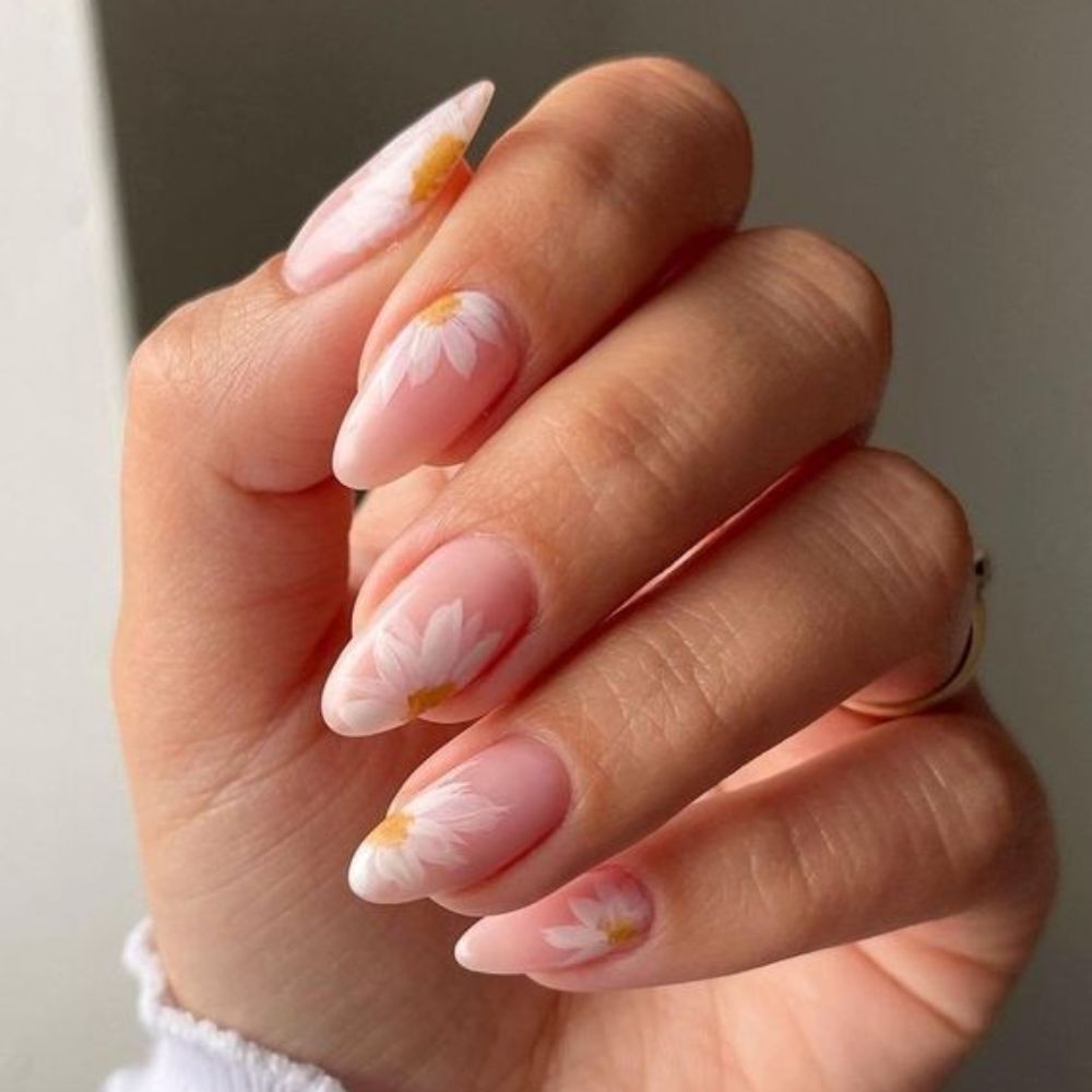 Simple Sunflower Nail Designs for Stylish Look 2024