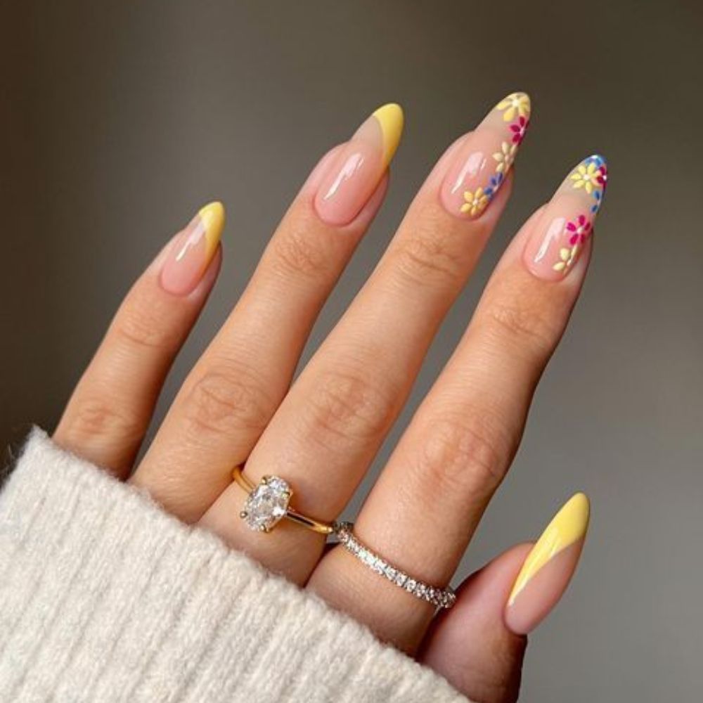 Stiletto Sunflower Nail Designs for Stylish Look 2024
