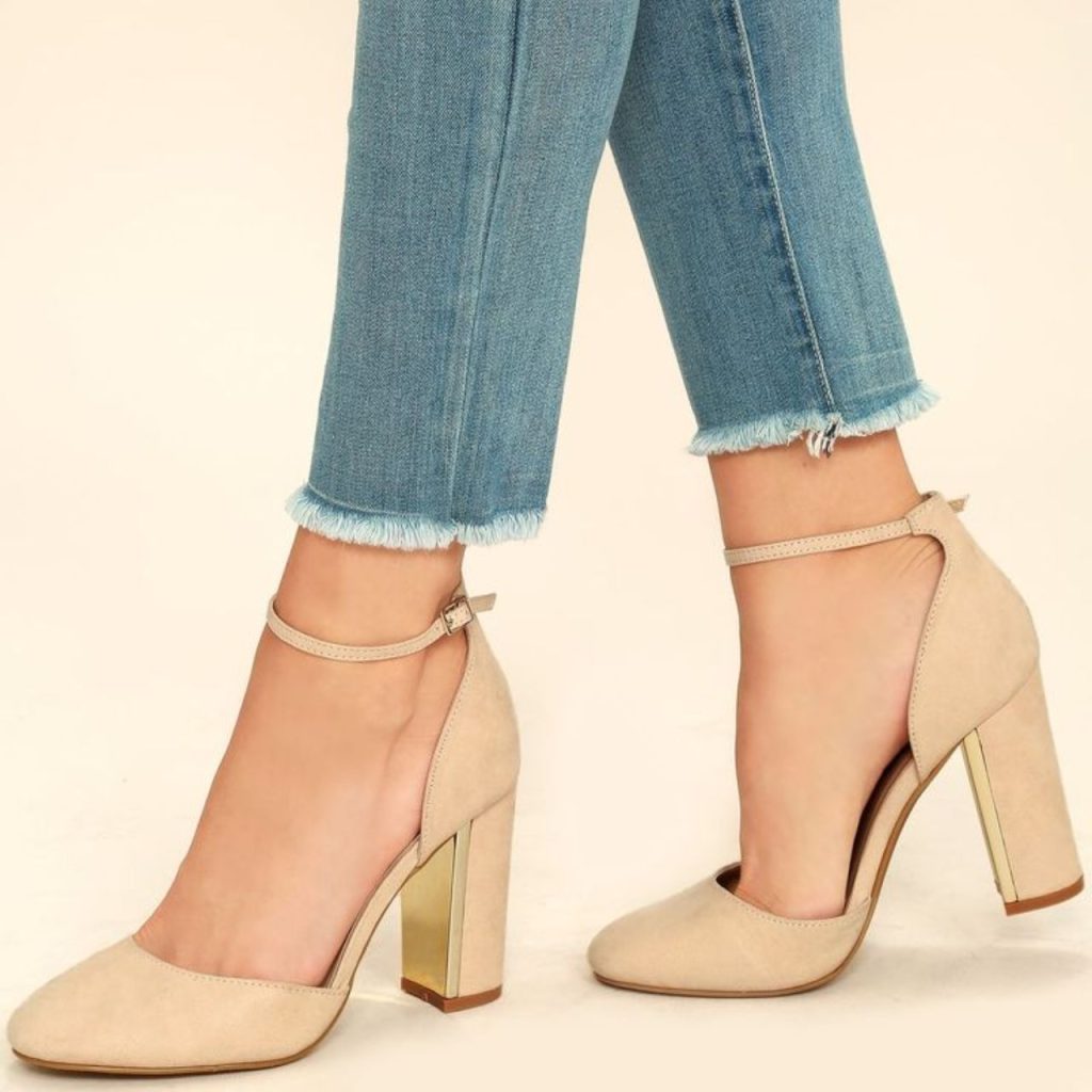 Nude Stiletto Heels With Skinny Ankle-Length Jeans  