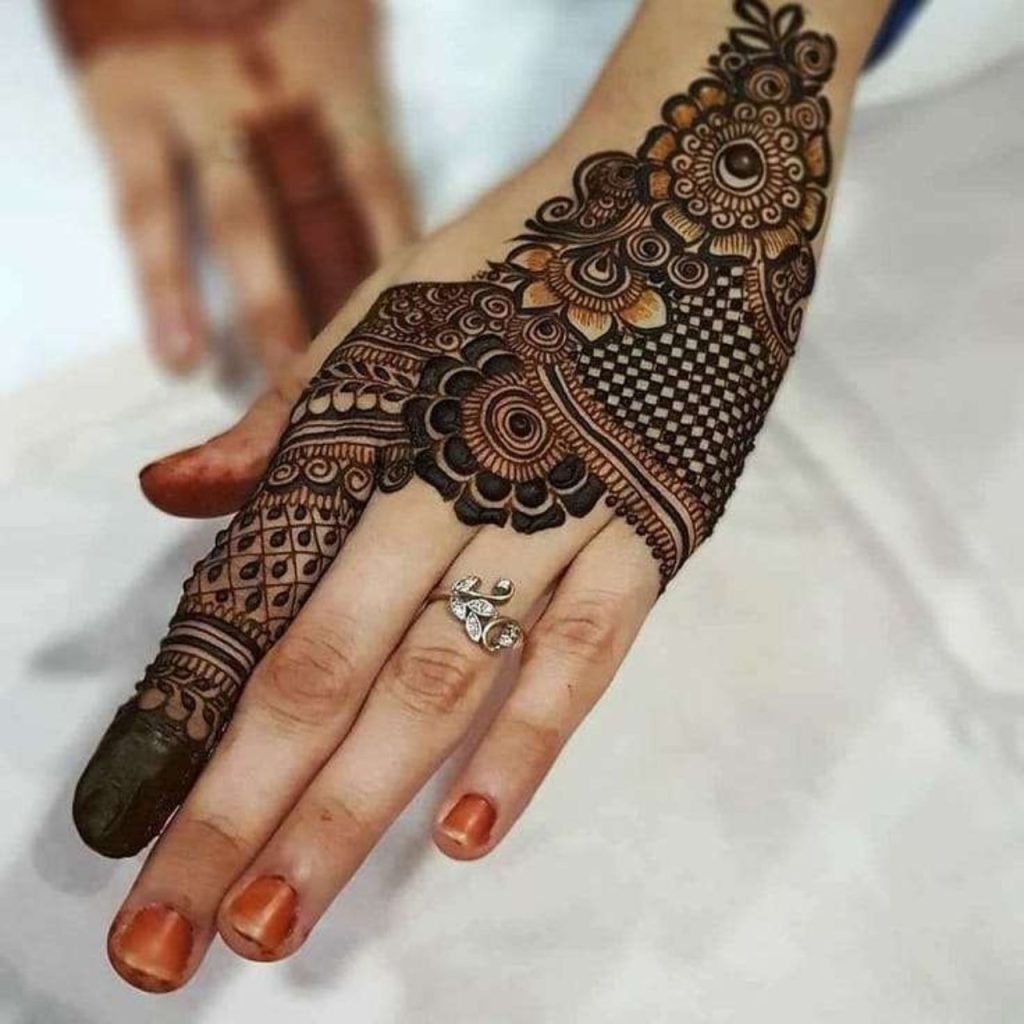 Arabic Back Hand Mehndi Designs Latest Step-By-Step Guide   