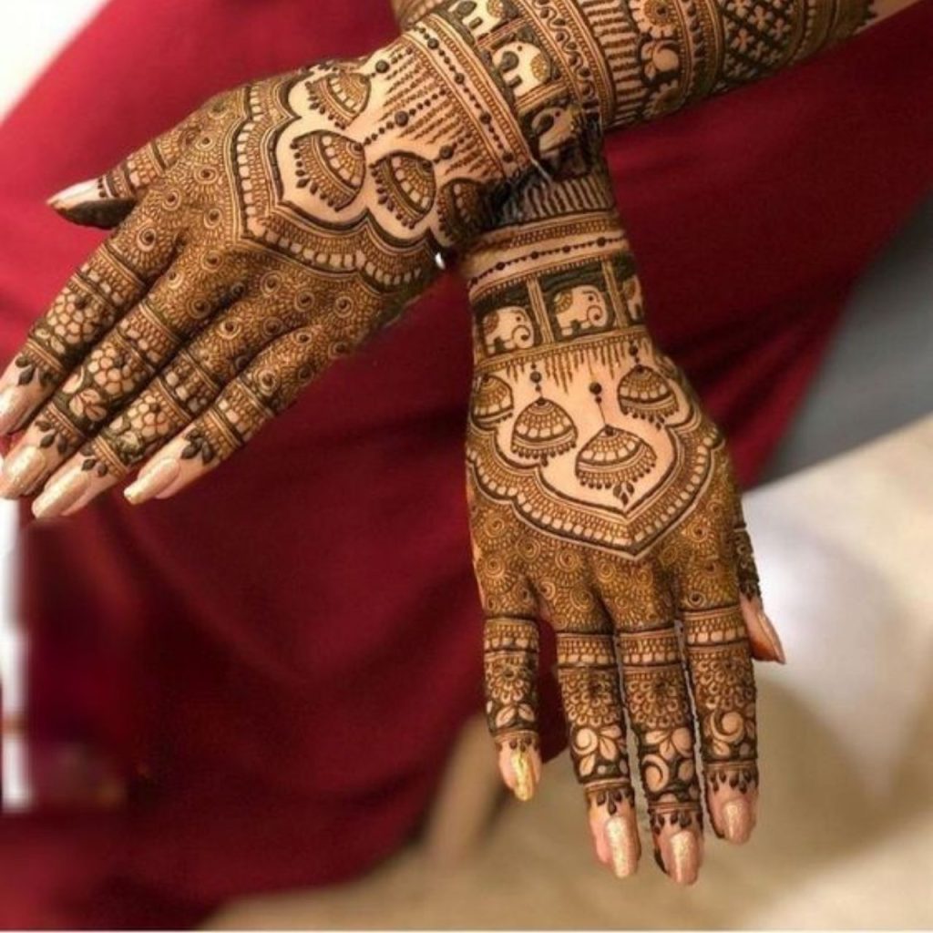 Backhand Special Charming Mehndi Design For Eid