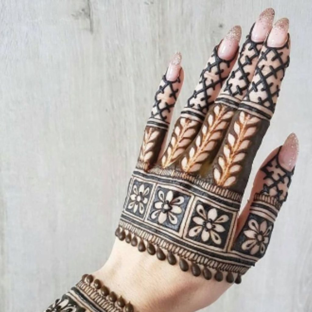 Bridal Henna Pattern