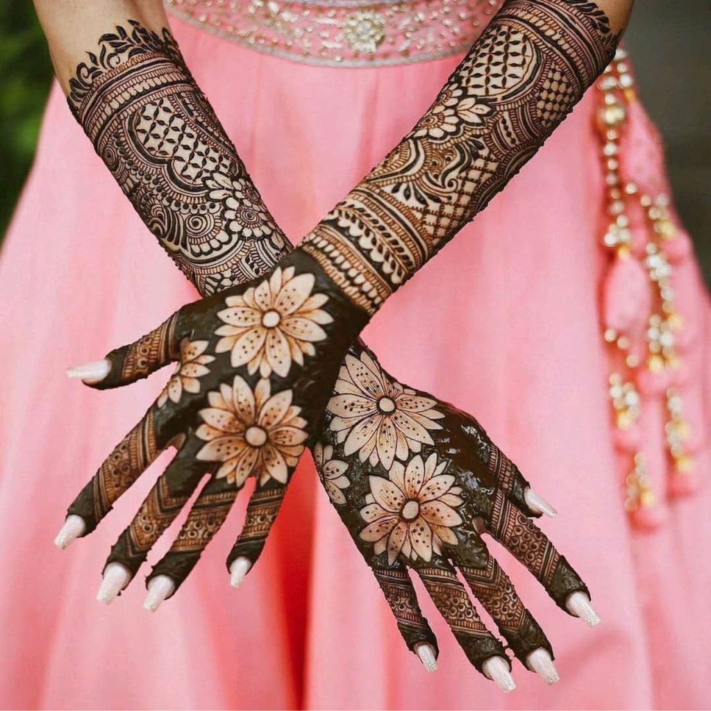 Customized Back Hand Mehndi Designs For Bridesmaids