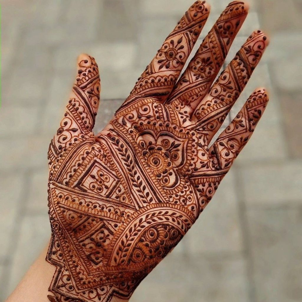 Moroccan Mehndi Design for Trendy to Traditional Look