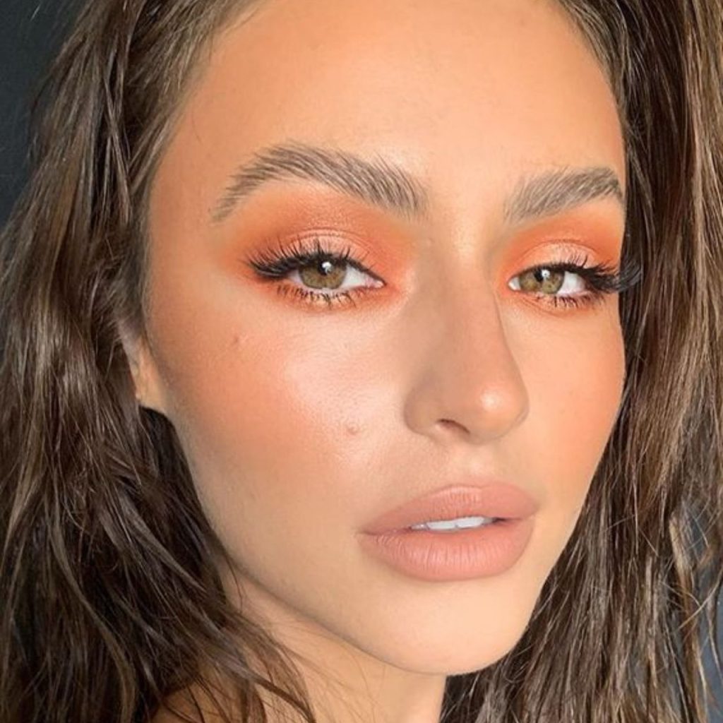 Peachy Easter Makeup  for Shimmery Glowy Look