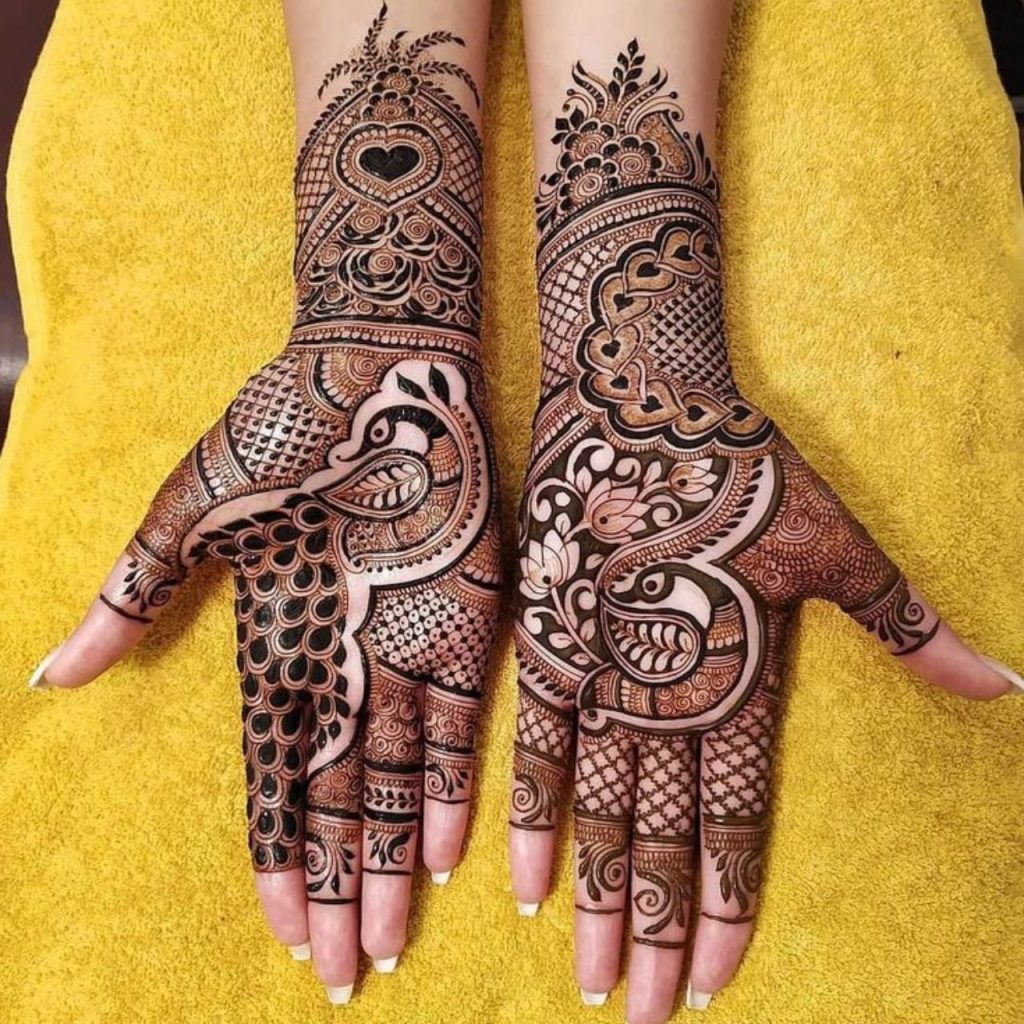 Peacock Mehndi Design for Trendy to Traditional Look