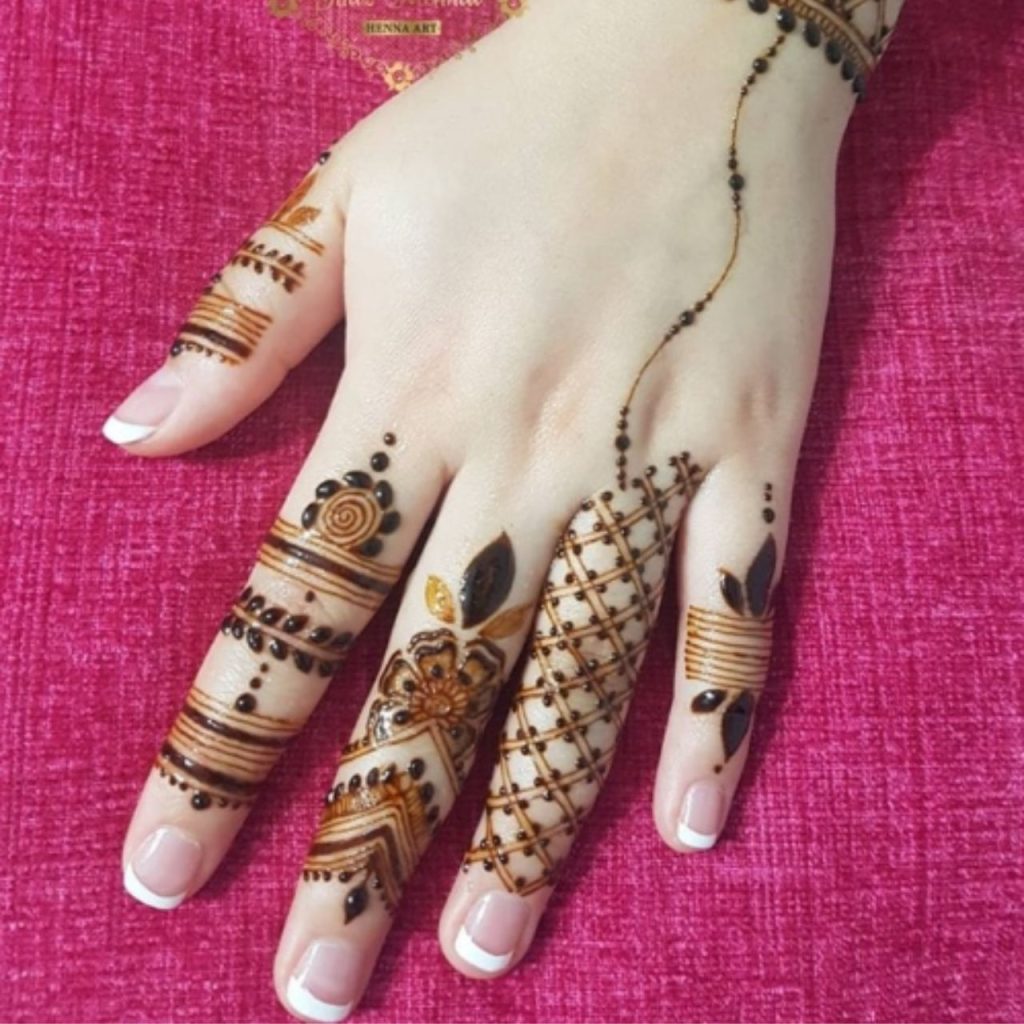 Mixed Pattern Henna